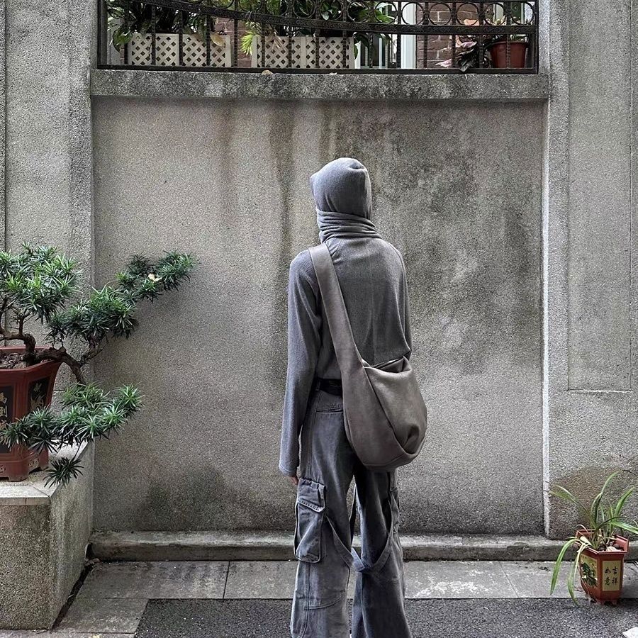 Mottled hobo bag