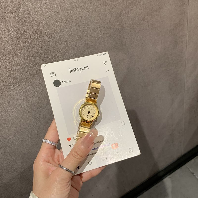 MINIMAL DATE WATCH detail 11