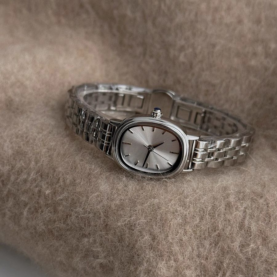 OVAL SILVER WATCH 2
