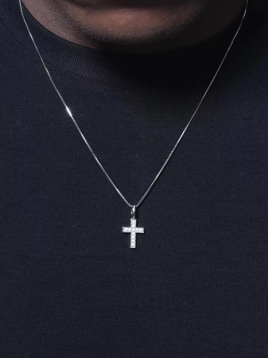 MINI PAVÉ CROSS NECKLACE 4