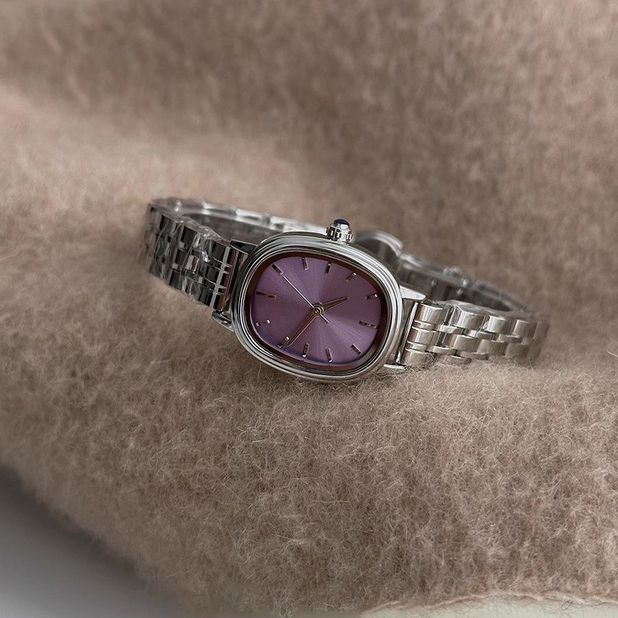 OVAL SILVER WATCH 4