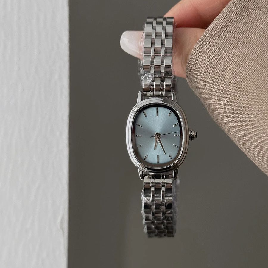 OVAL SILVER WATCH 6